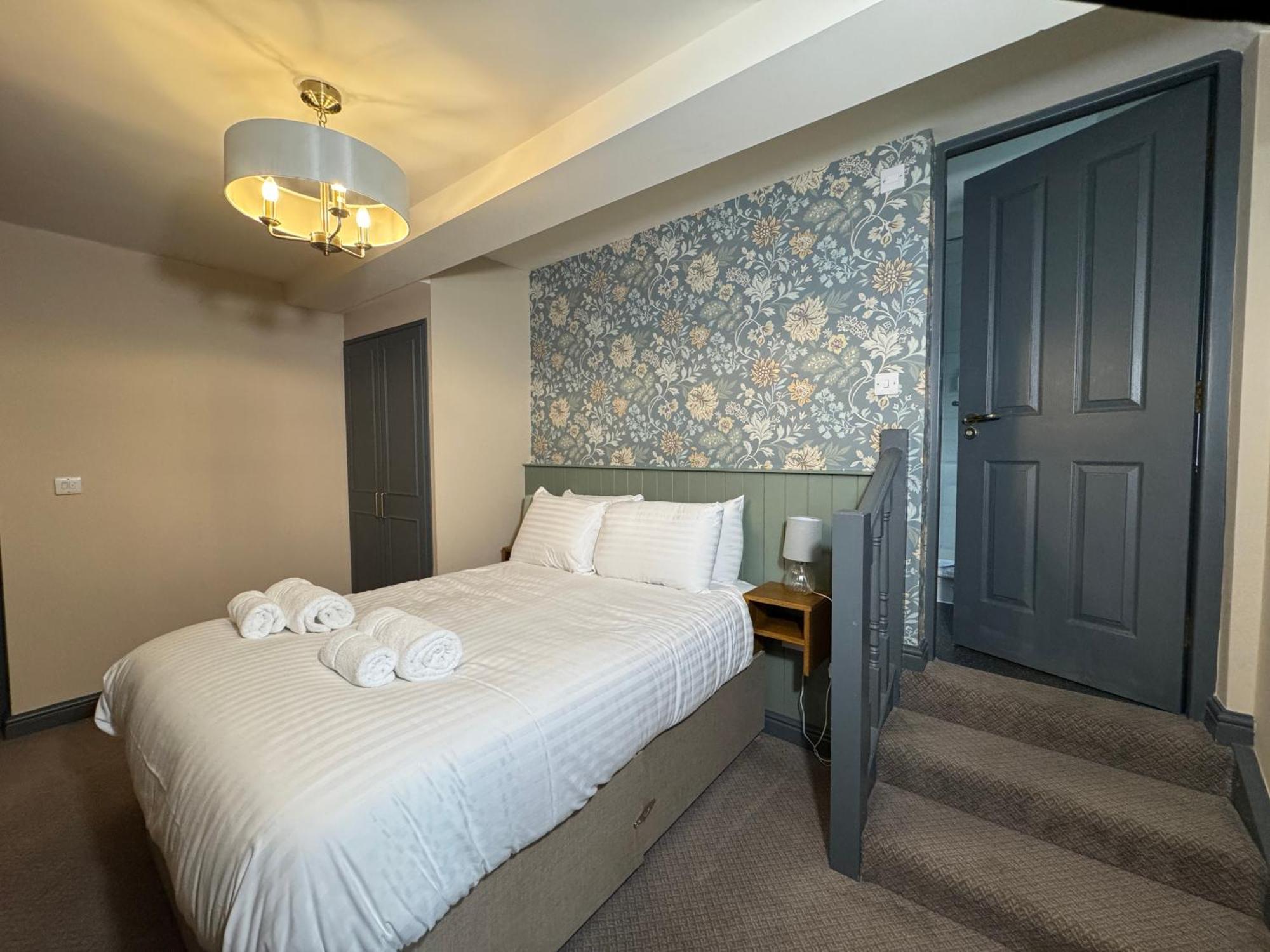 Hotel The Cross Scythes Sheffield Exterior foto